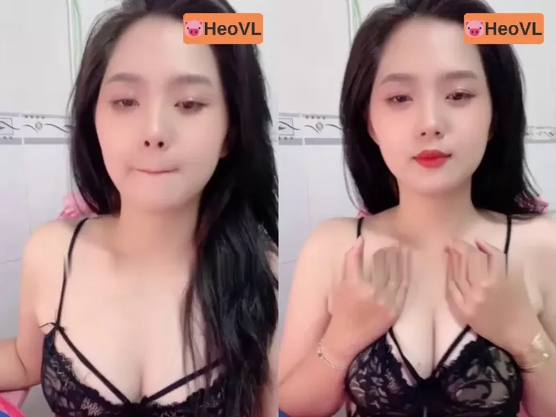 Em người yêu răng khểnh khoe chuối tròn trắng