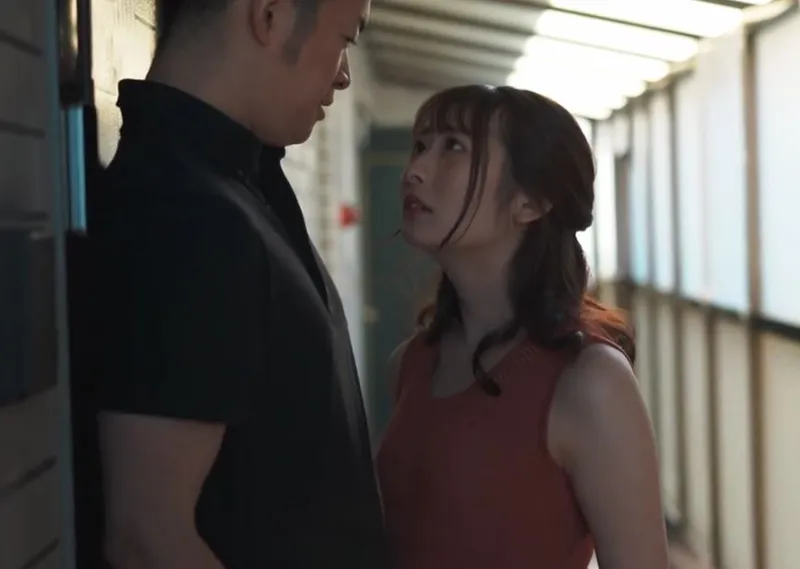 Người vợ mang thai, tôi bị gợi cảm bởi vợ yêu cạnh bên nhà thường ở nhà một mình